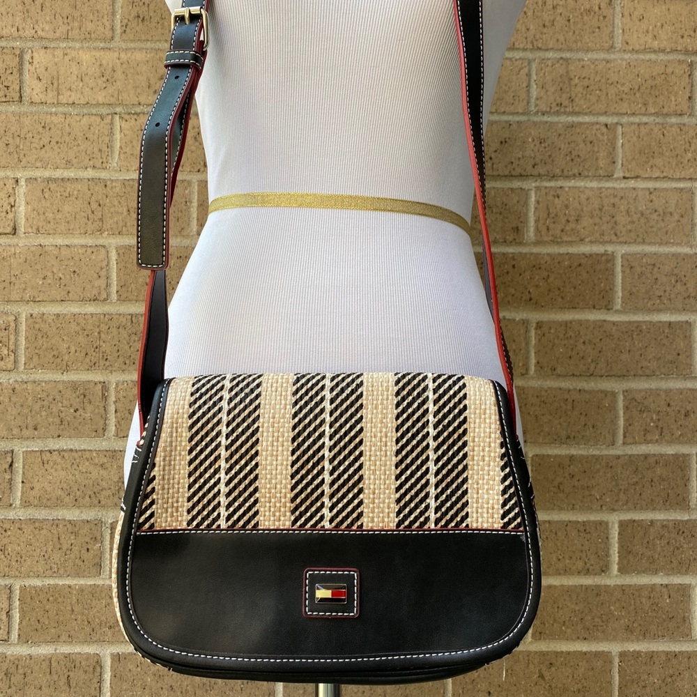 Tommy Hilfiger: crossbody bag